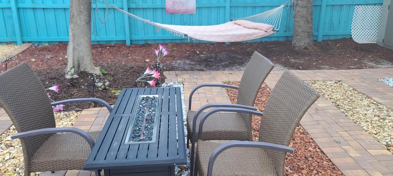 Lake Worth Beach Paradise Cove Cottage 2-1Bedroom Extérieur photo